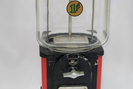 Classic Victor Topper Gumball Machine circa. 1950