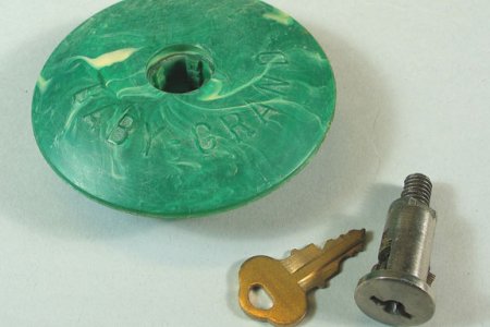 A Lock & Key For Victor Baby Grand Green Top - LK058S