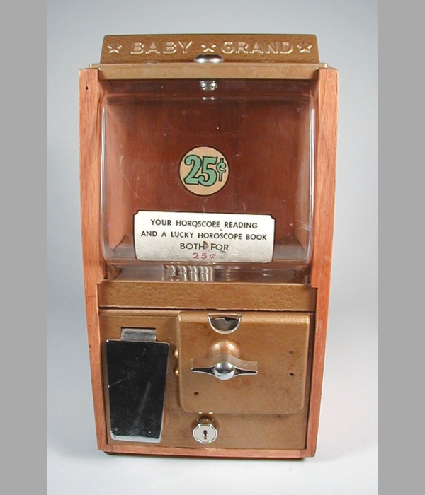 Victor Baby Grand Horoscope Machine